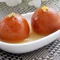 Hot Gulab Jamun (2 Pc)